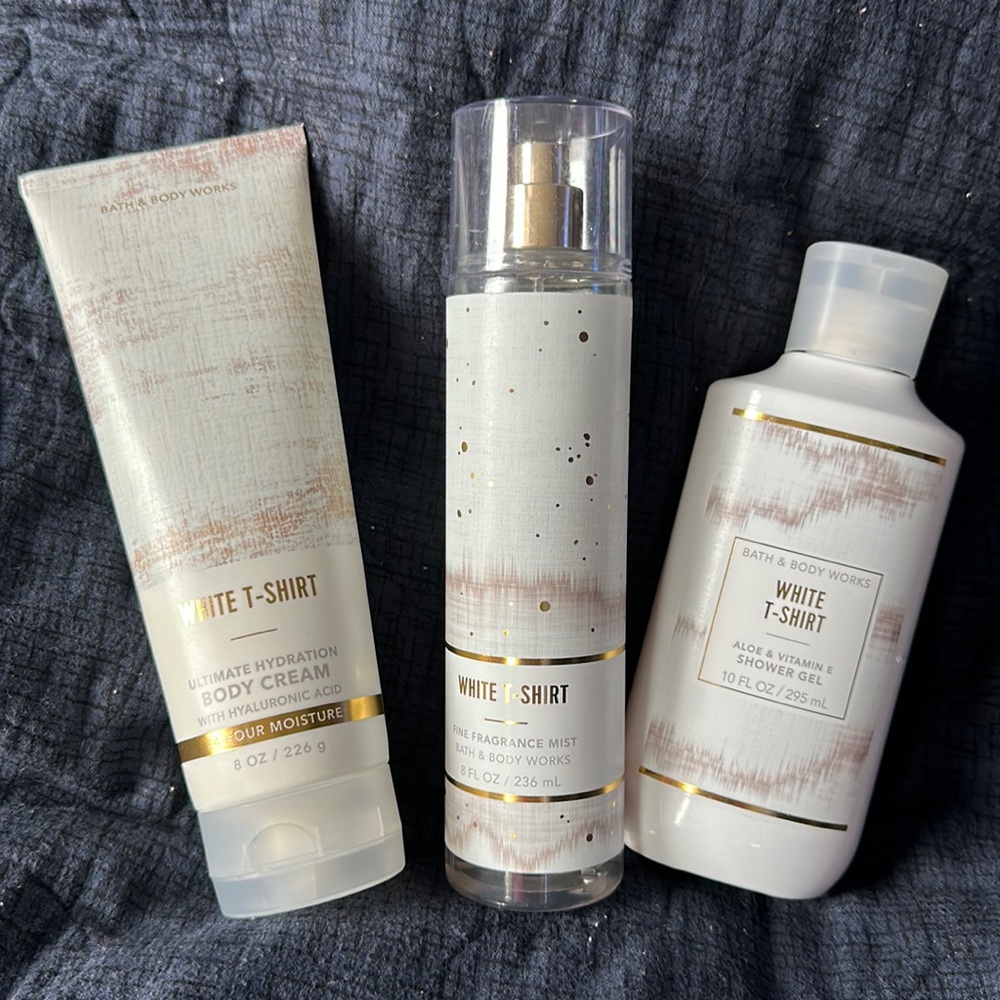 Bath & Body Works White T-shirt set
